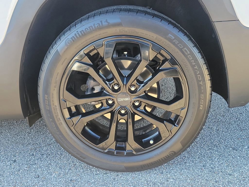 Used 2021 GMC Terrain SLE w/ Driver Convenience Package image 6