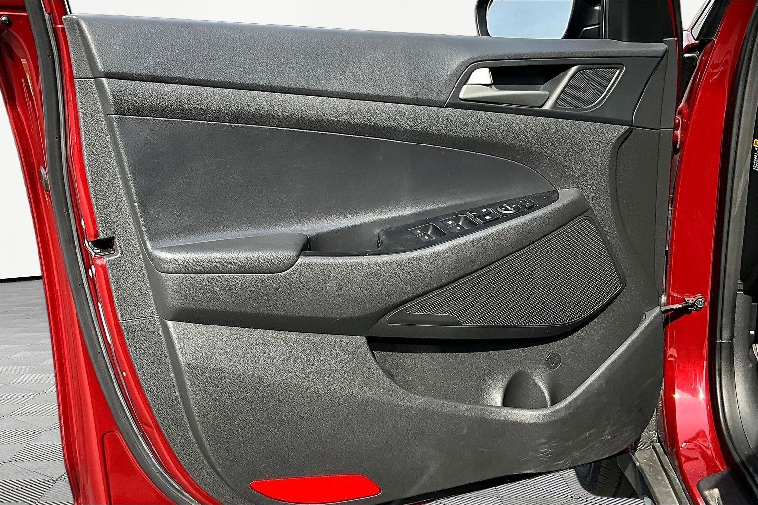 Used 2018 Hyundai Tucson Value FWD image 19