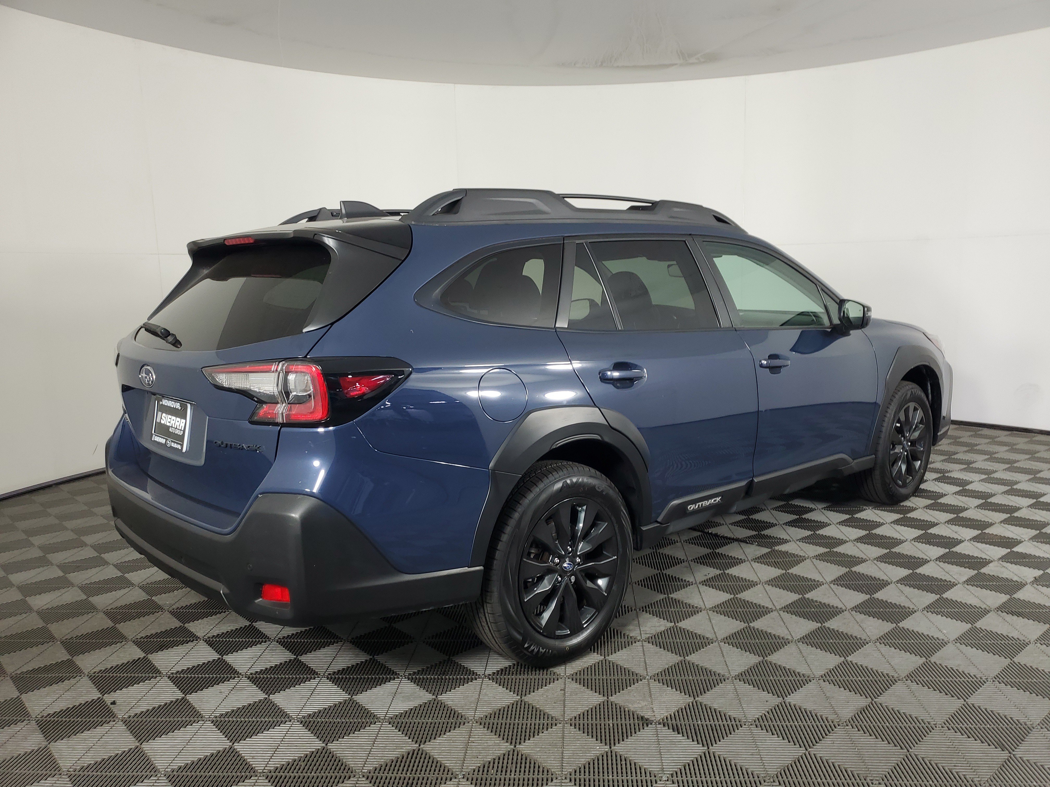 Used 2024 Subaru Outback Onyx Edition AWD/4WD image 4