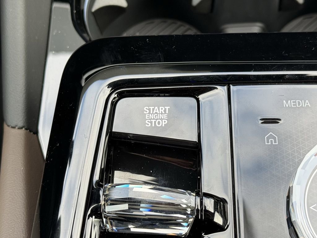 New 2026 BMW 530i xDrive w/ Executive Package image 21