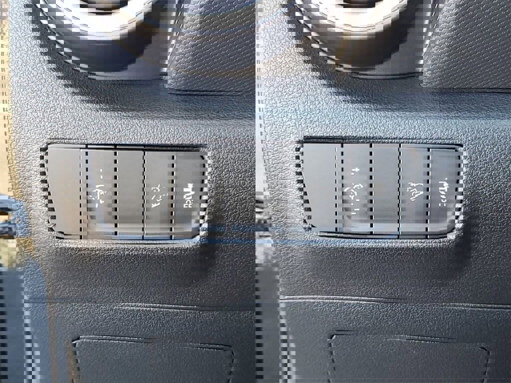 Used 2023 Hyundai Kona Limited w/ Cargo Package image 21