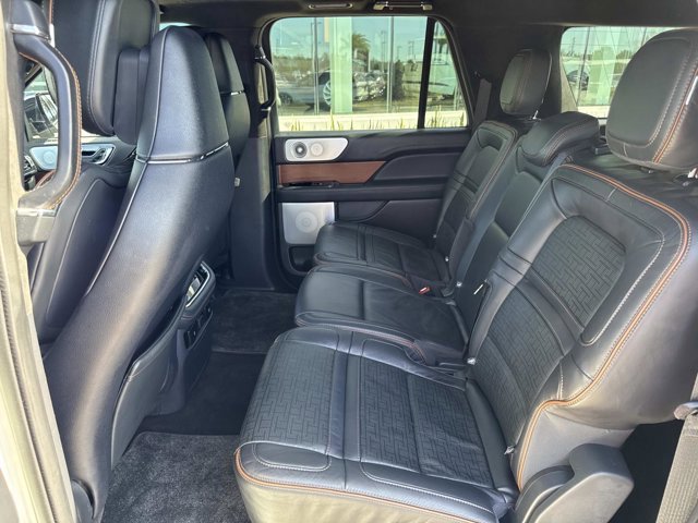 Used 2024 Lincoln Navigator L Black Label image 17