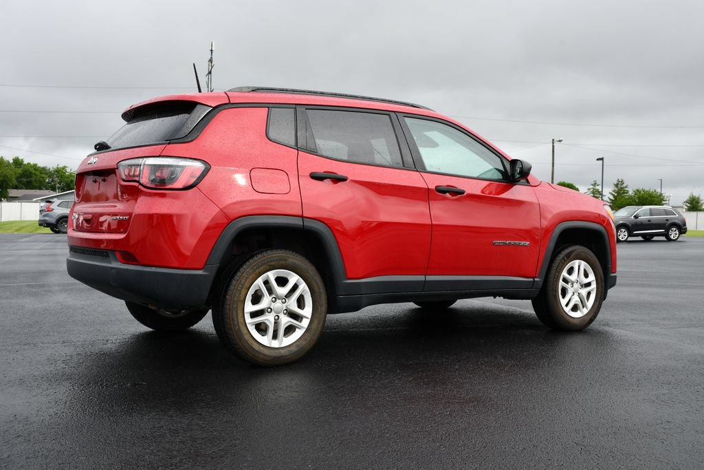 Used 2018 Jeep Compass Sport AWD/4WD image 7