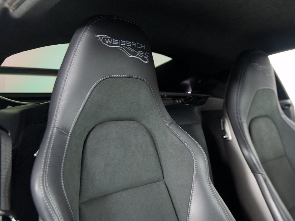 Certified 2025 Porsche 718 Cayman GT4 RS RWD image 38