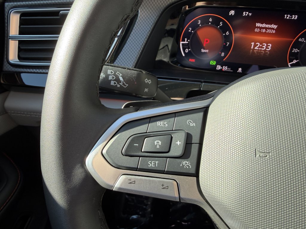 Used 2024 Volkswagen Atlas Peak Edition SE AWD/4WD image 31