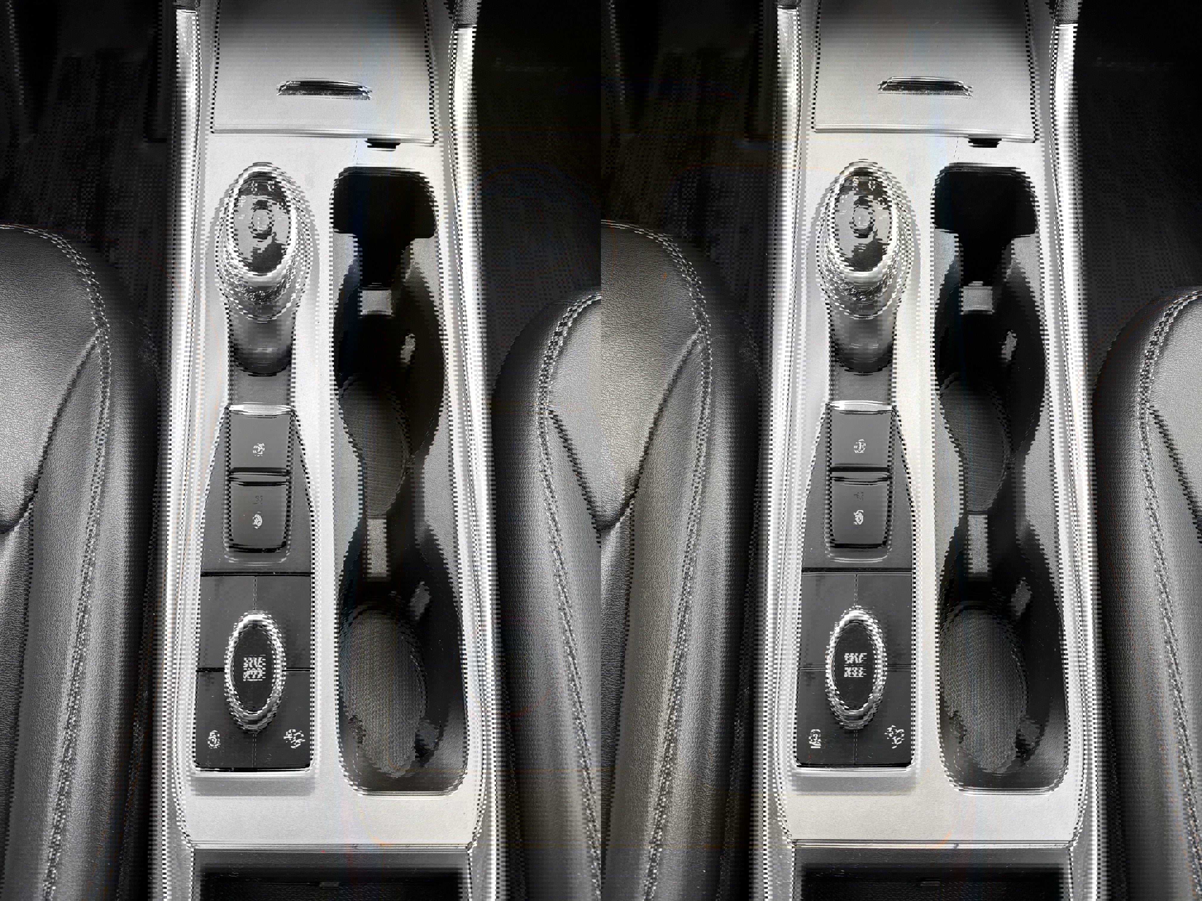 Used 2023 Ford Explorer XLT w/ Equipment Group 202A image 21