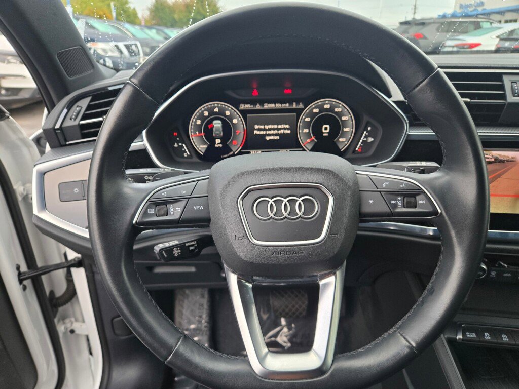 Used 2021 Audi Q3 2.0T Premium Plus w/ Premium Plus Package image 25