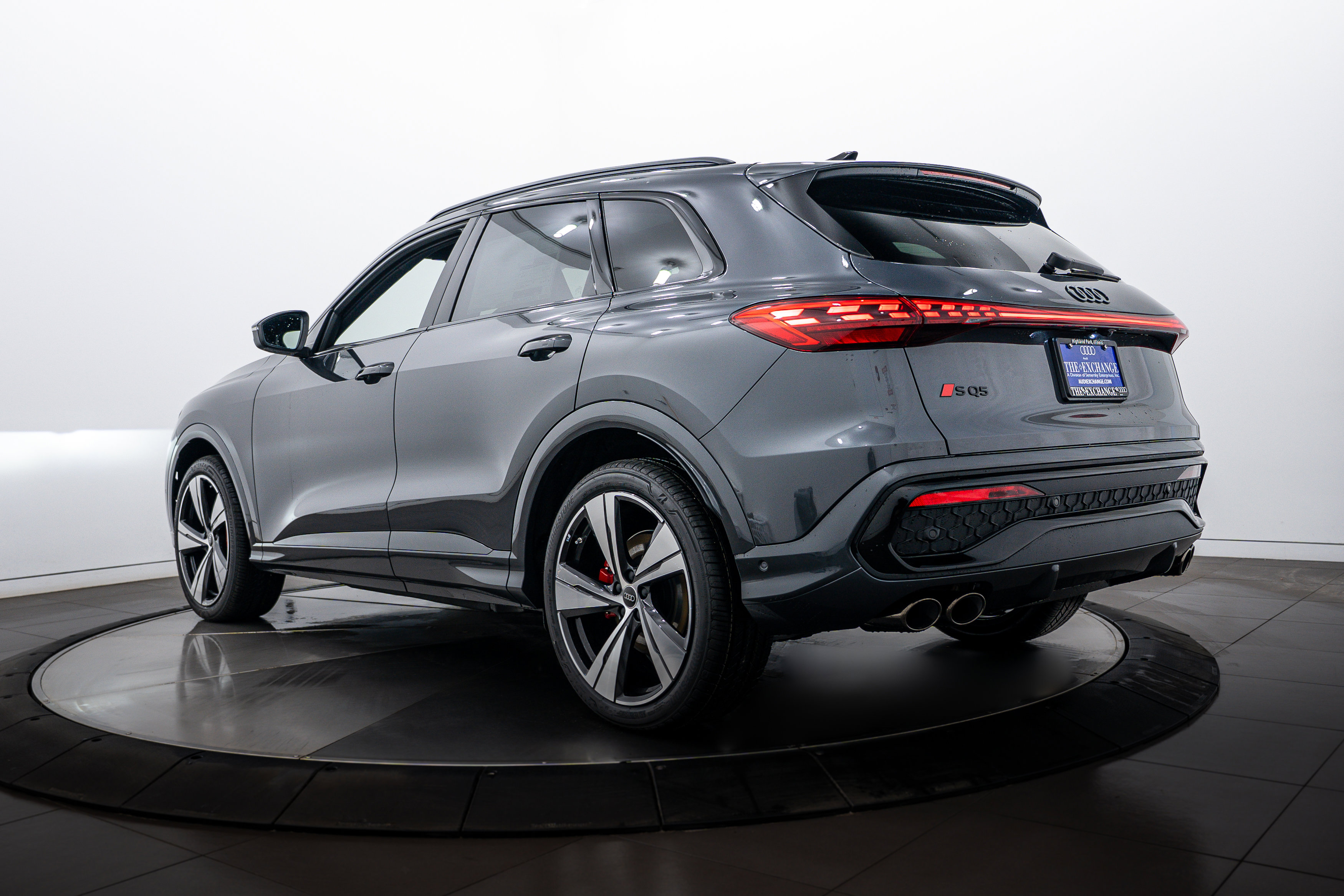New 2025 Audi SQ5 Premium Plus image 5