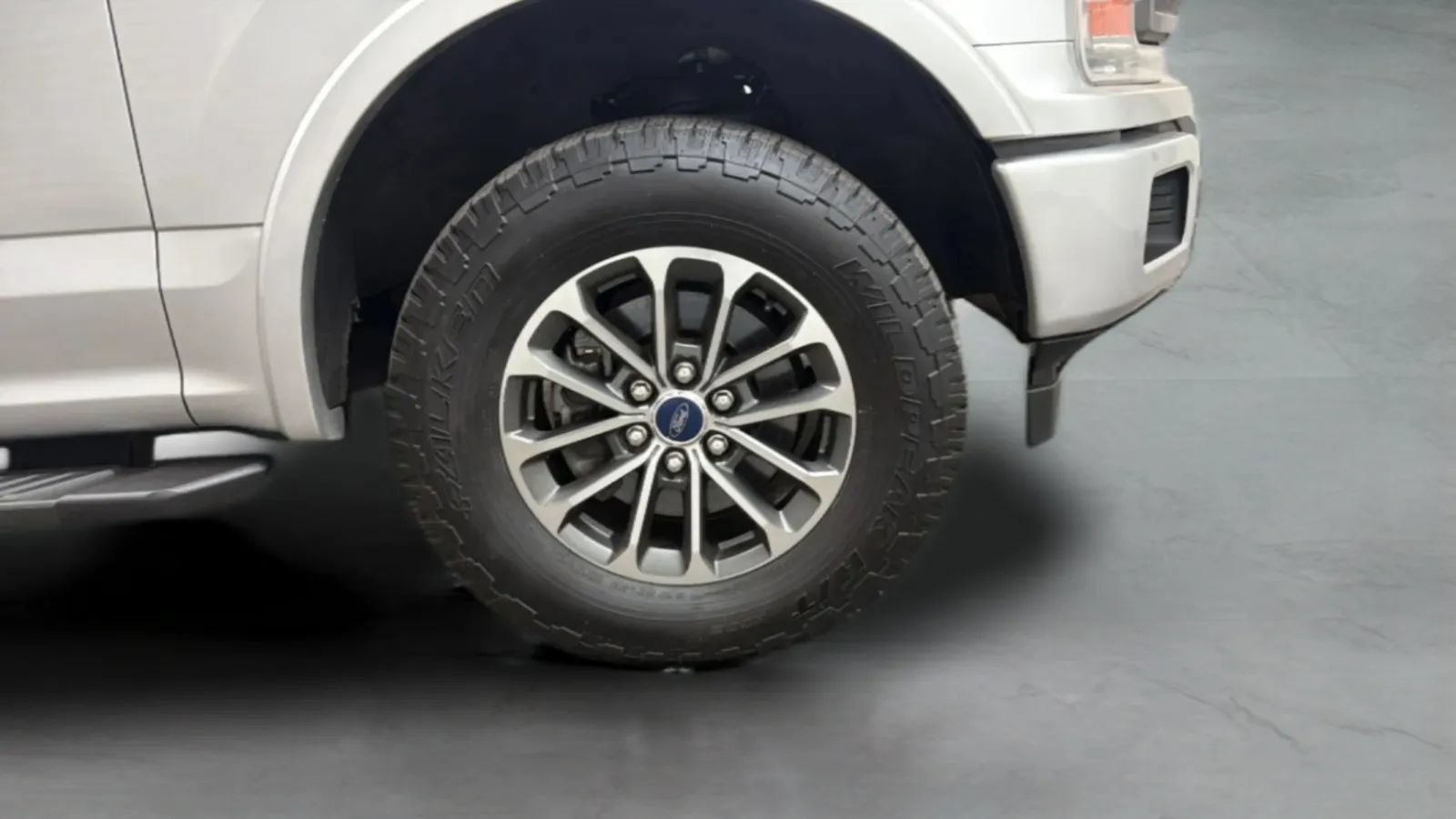 Used 2018 Ford F150 XLT w/ Equipment Group 302A Luxury AWD/4WD image 25