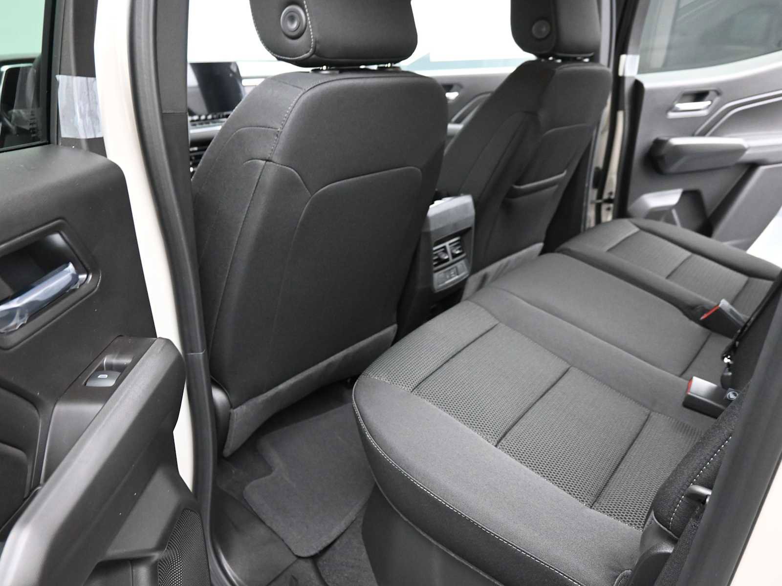 New 2026 GMC Canyon Elevation w/ Convenience Package image 12