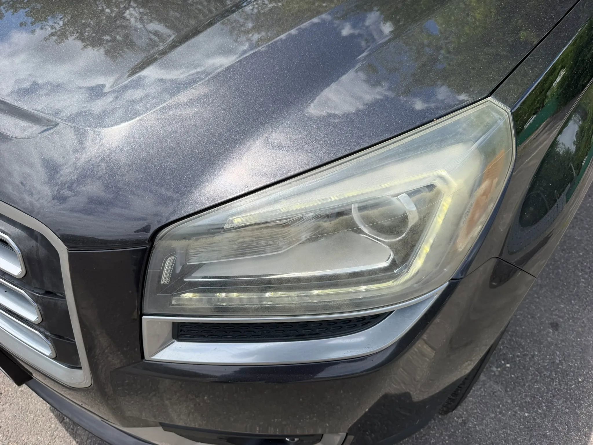 Used 2015 GMC Acadia SLT AWD/4WD image 4