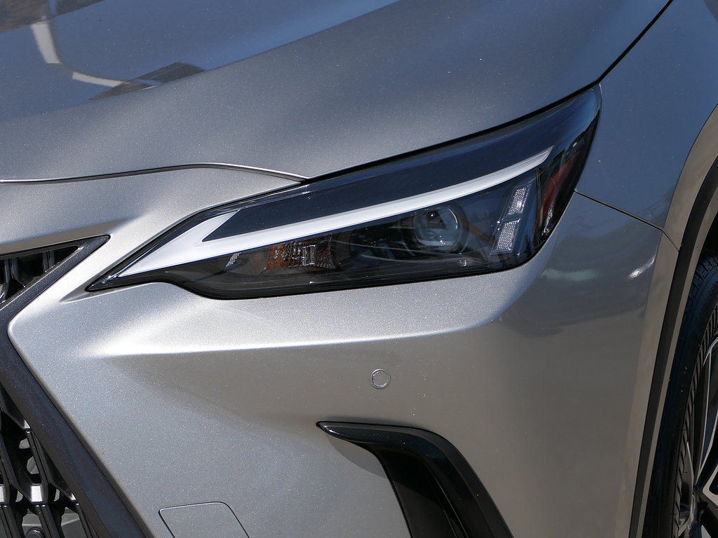 Used 2024 Lexus NX 250 FWD w/ Cold Area Package image 7