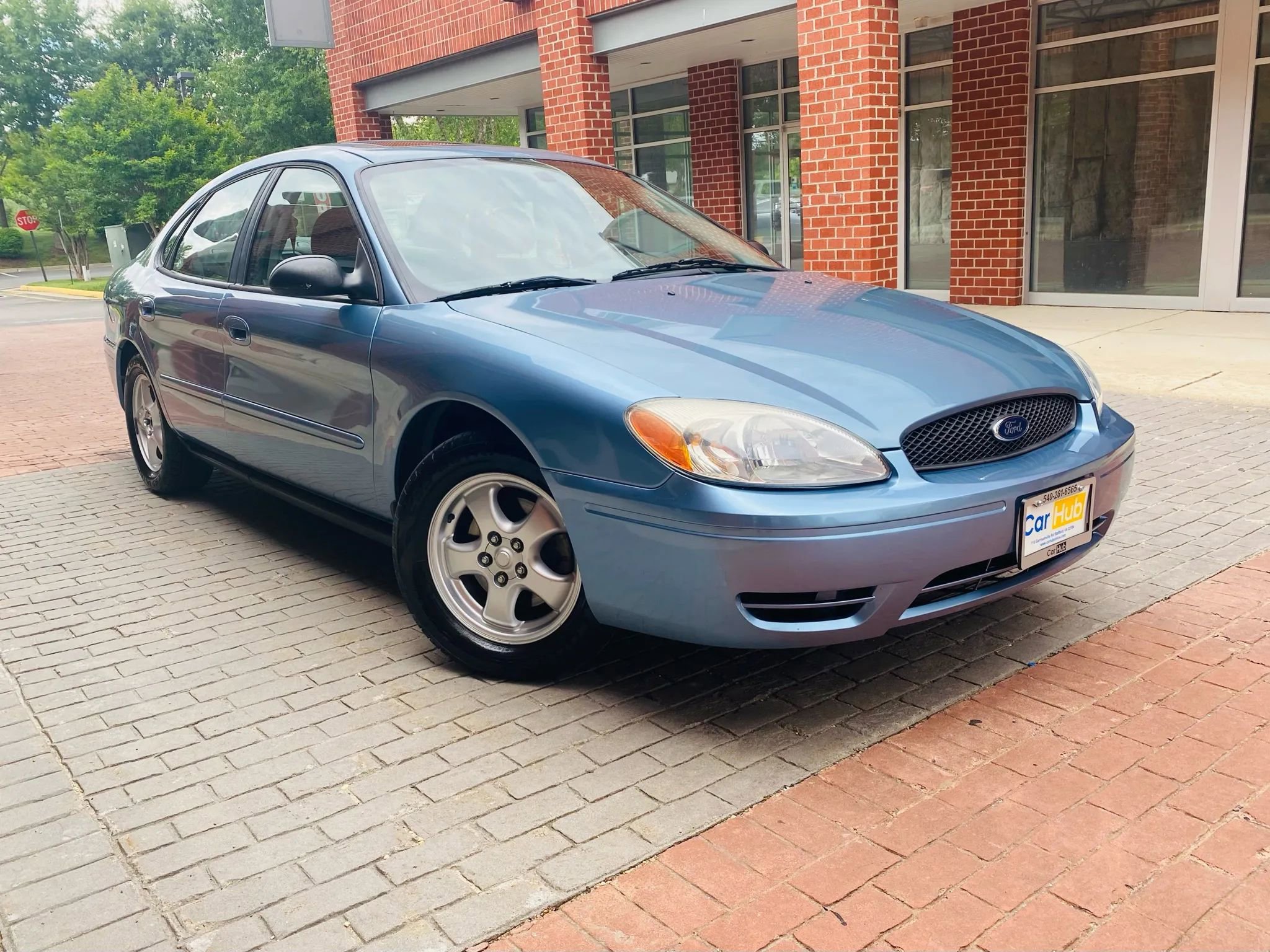Used 2005 Ford Taurus SE