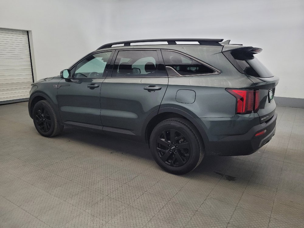 Used 2023 Kia Sorento S w/ Panoramic Sunroof Package image 3
