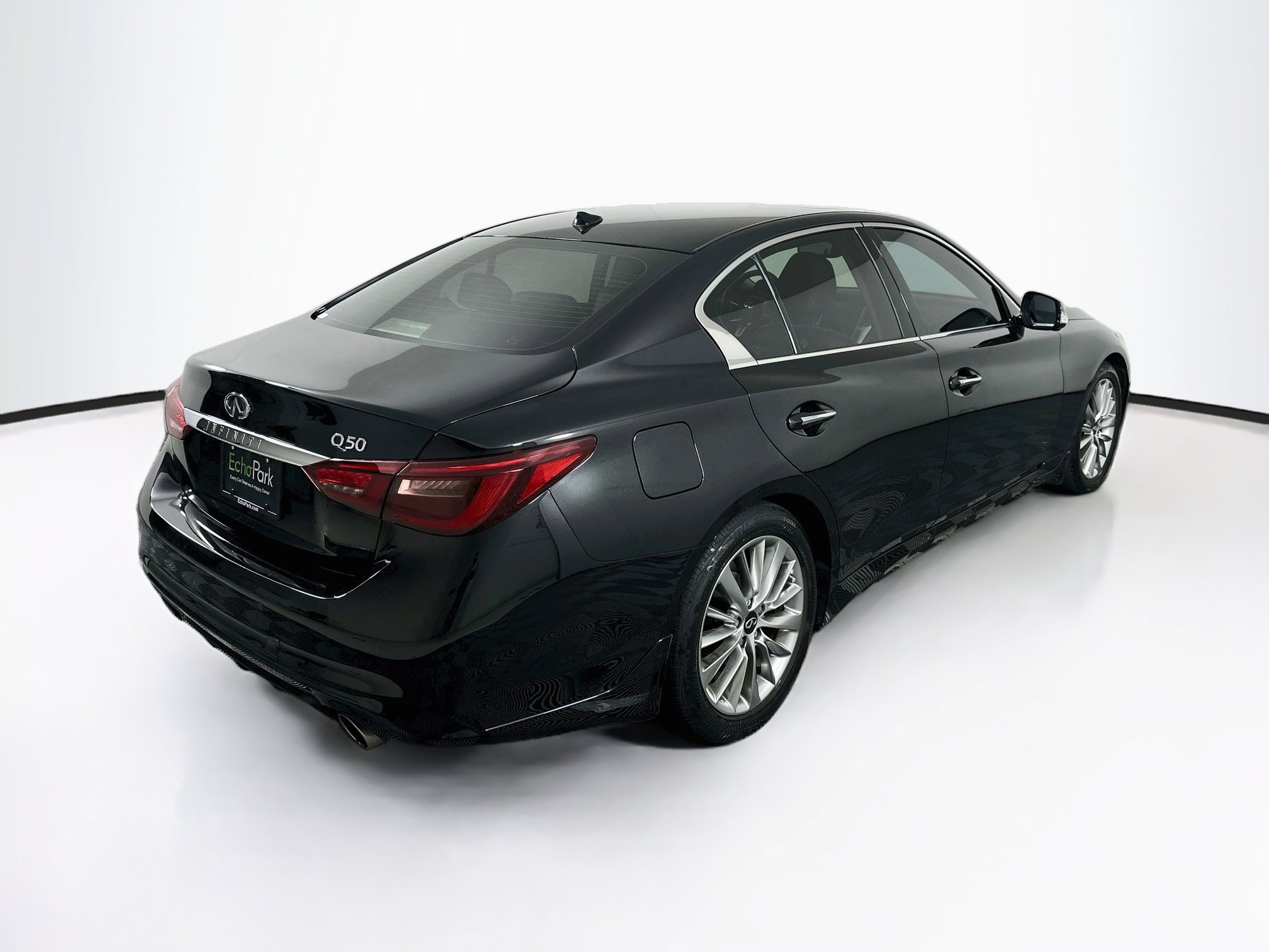 Used 2023 INFINITI Q50 Luxe w/ Cargo Package RWD image 9