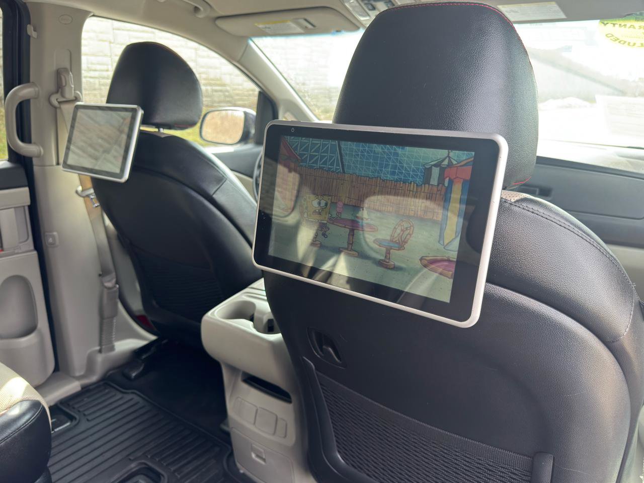 Used 2020 Kia Sedona EX image 40