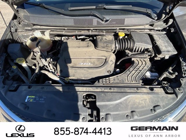 Used 2018 Chrysler Pacifica Touring-L Plus w/ Tire & Wheel Group FWD image 23