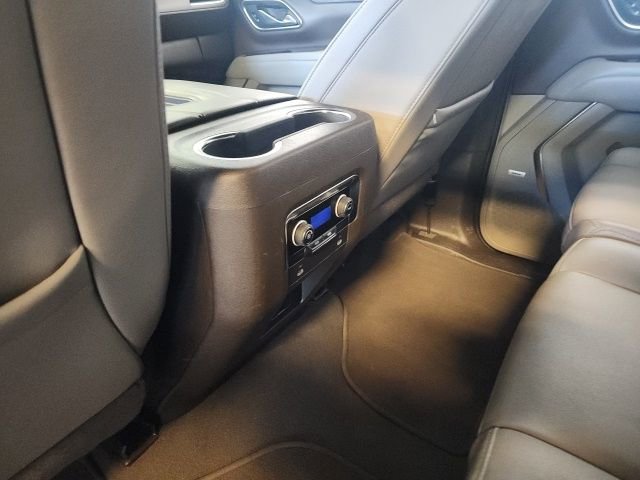 Used 2024 Chevrolet Suburban LT AWD/4WD image 16
