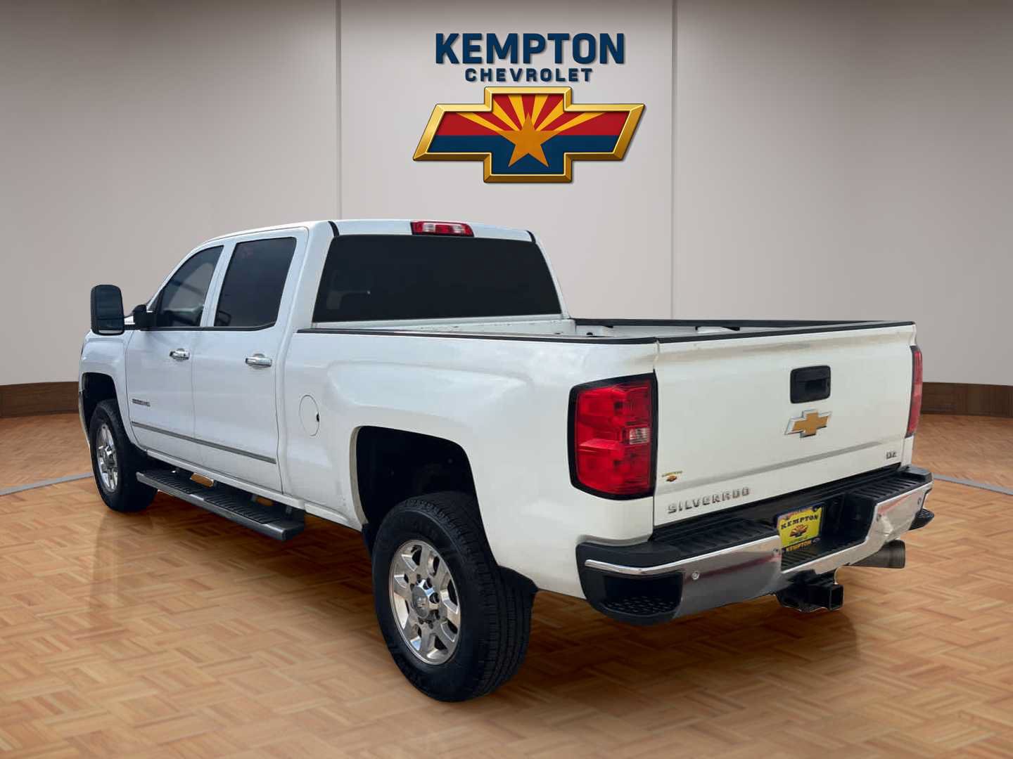 Used 2015 Chevrolet Silverado 2500 LTZ w/ LTZ Plus Package AWD/4WD image 4