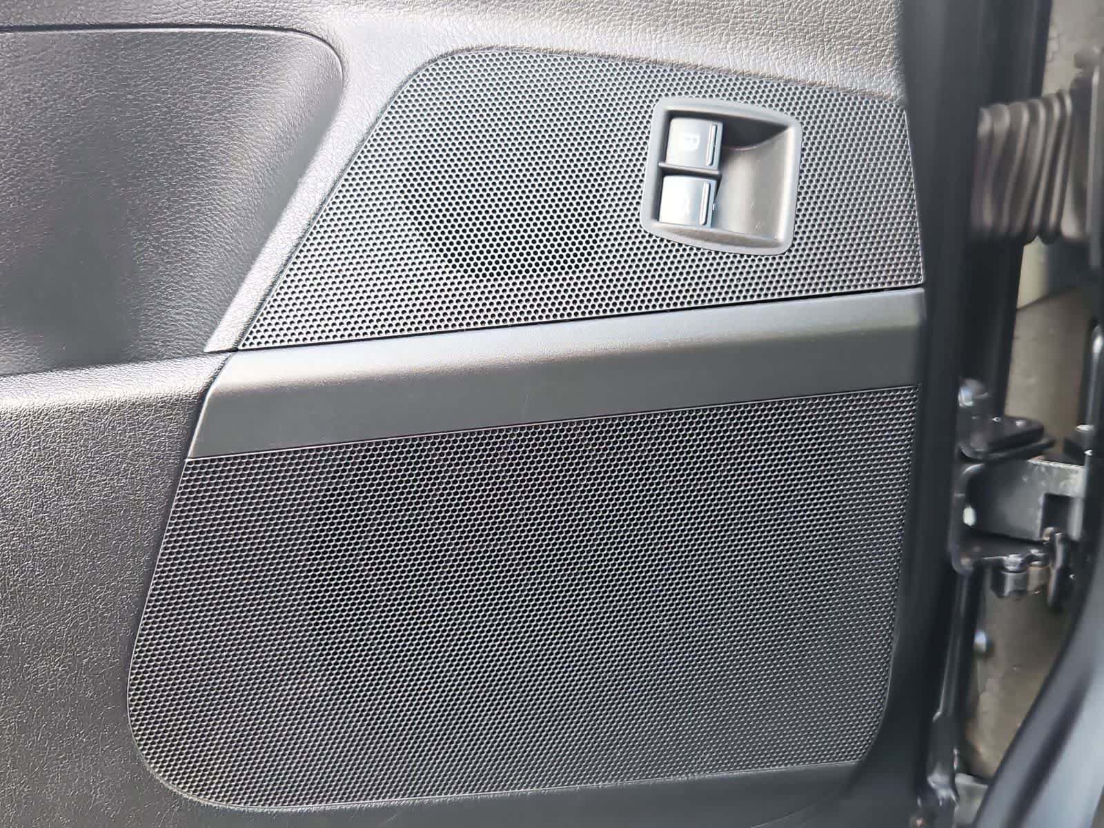 Used 2010 Volkswagen Passat Komfort FWD image 30