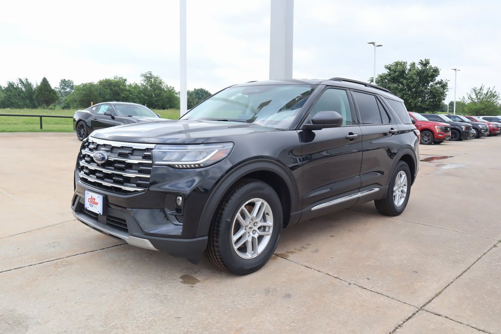 New 2025 Ford Explorer Active w/ Active Comfort Package image 10