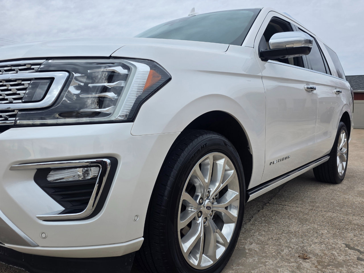 Used 2019 Ford Expedition Platinum image 31