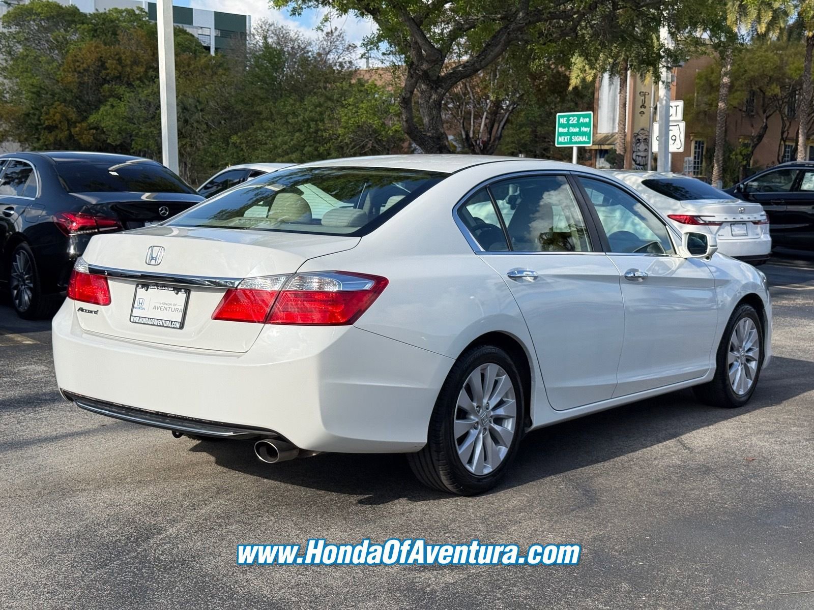 Used 2015 Honda Accord EX image 6