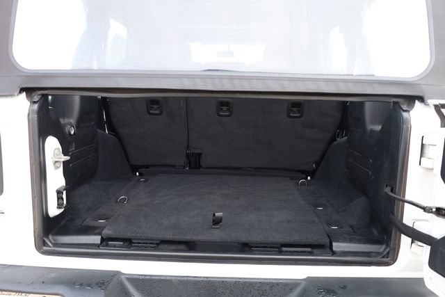 Used 2023 Jeep Wrangler Sport image 23