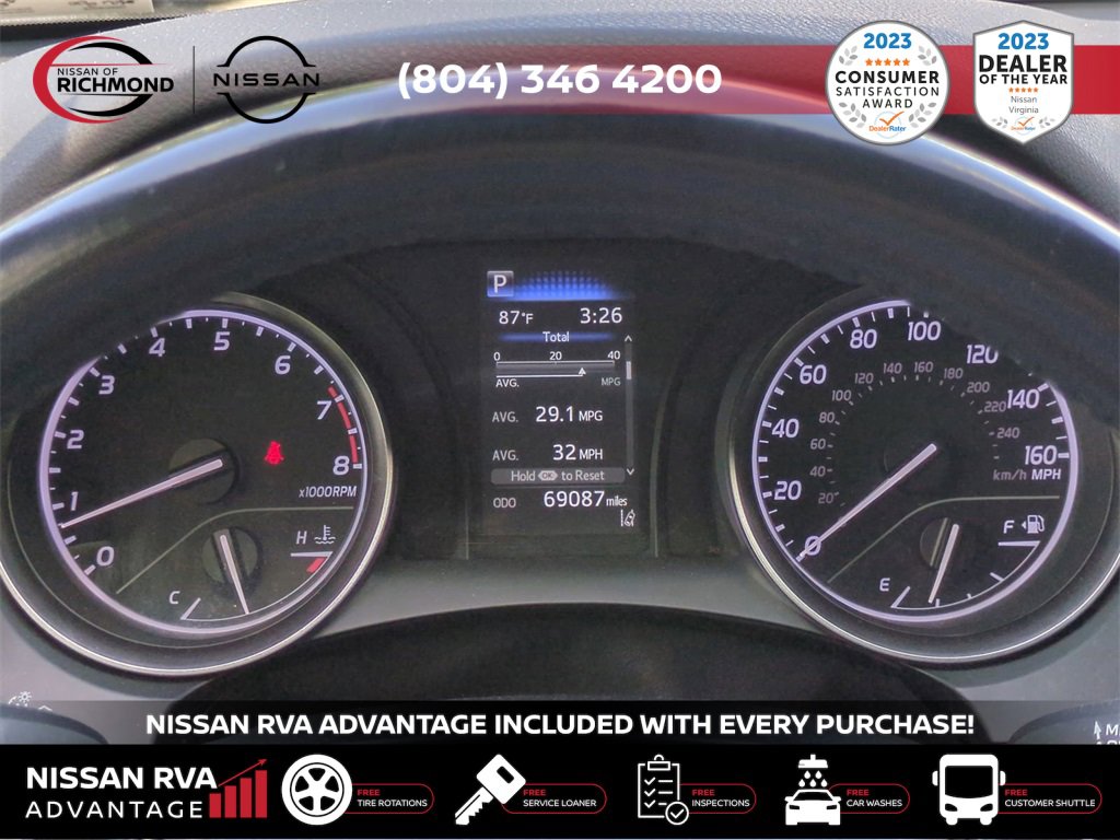 Used 2022 Toyota Camry SE image 25