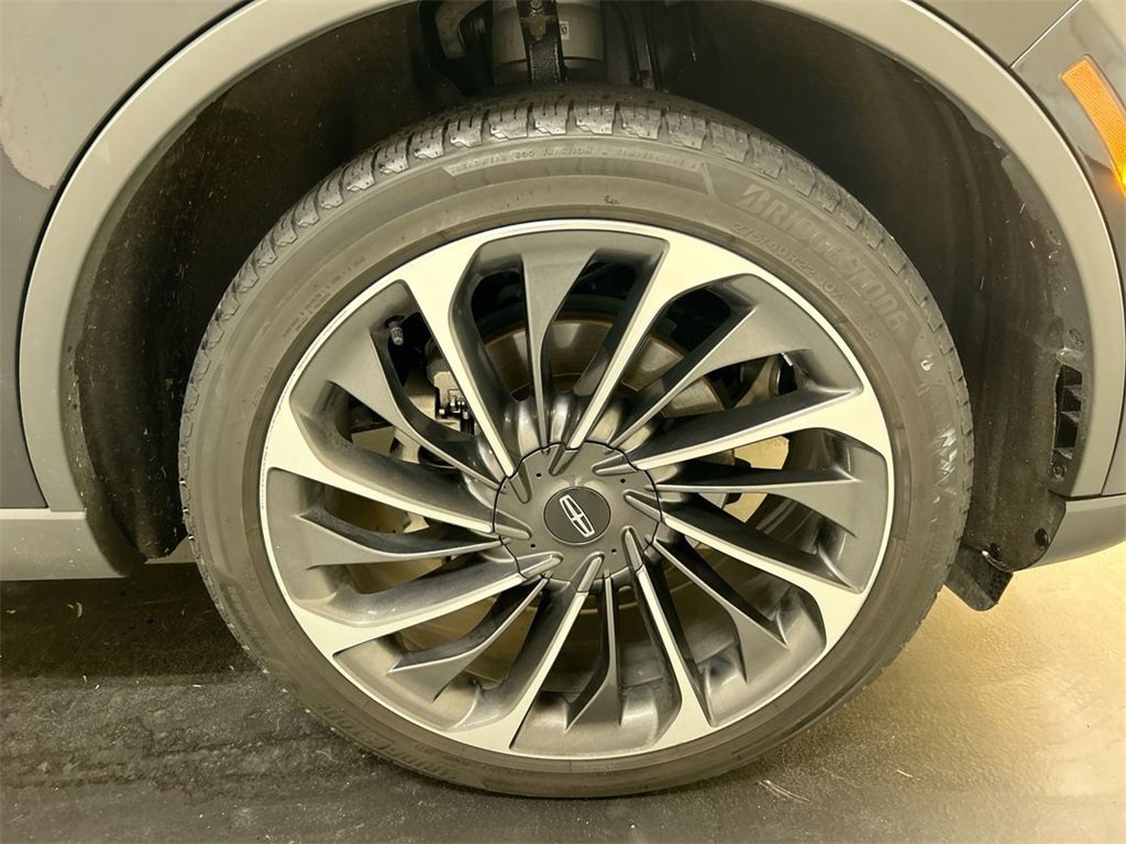 Used 2020 Lincoln Aviator Reserve w/ Equipment Group 202A image 8