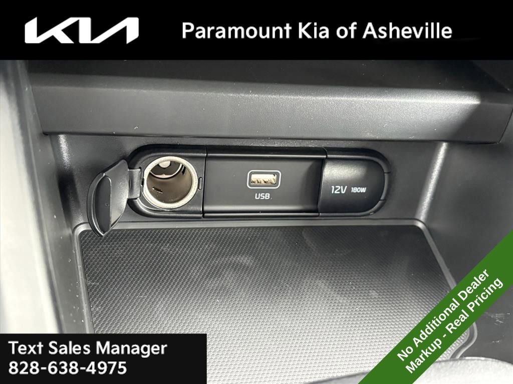 New 2025 Kia Soul LX w/ LX Technology Package image 24