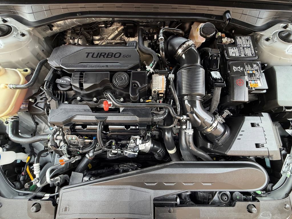 Used 2023 Kia K5 GT-Line image 9