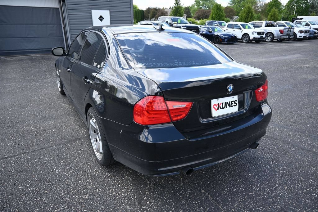 Used 2011 BMW 335i Sedan RWD image 6