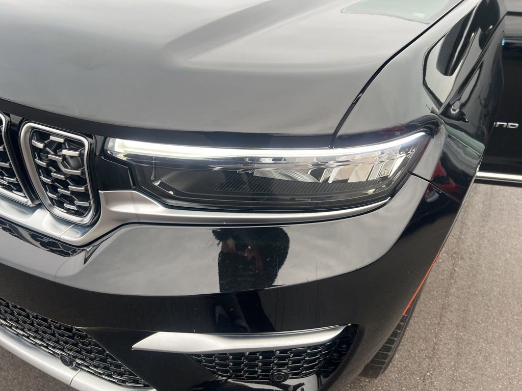 Used 2022 Jeep Grand Cherokee Summit w/ Advanced Protech Group IV image 28