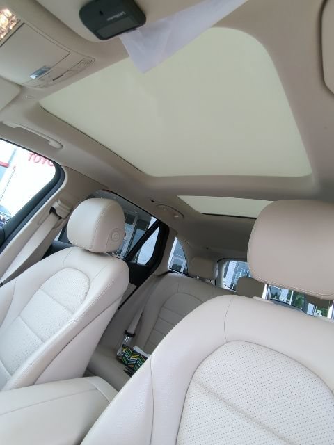 Used 2022 Mercedes-Benz GLC 300 4MATIC image 13
