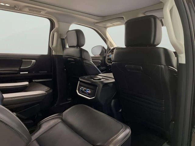 Used 2025 Ford Expedition Max Platinum AWD/4WD image 84