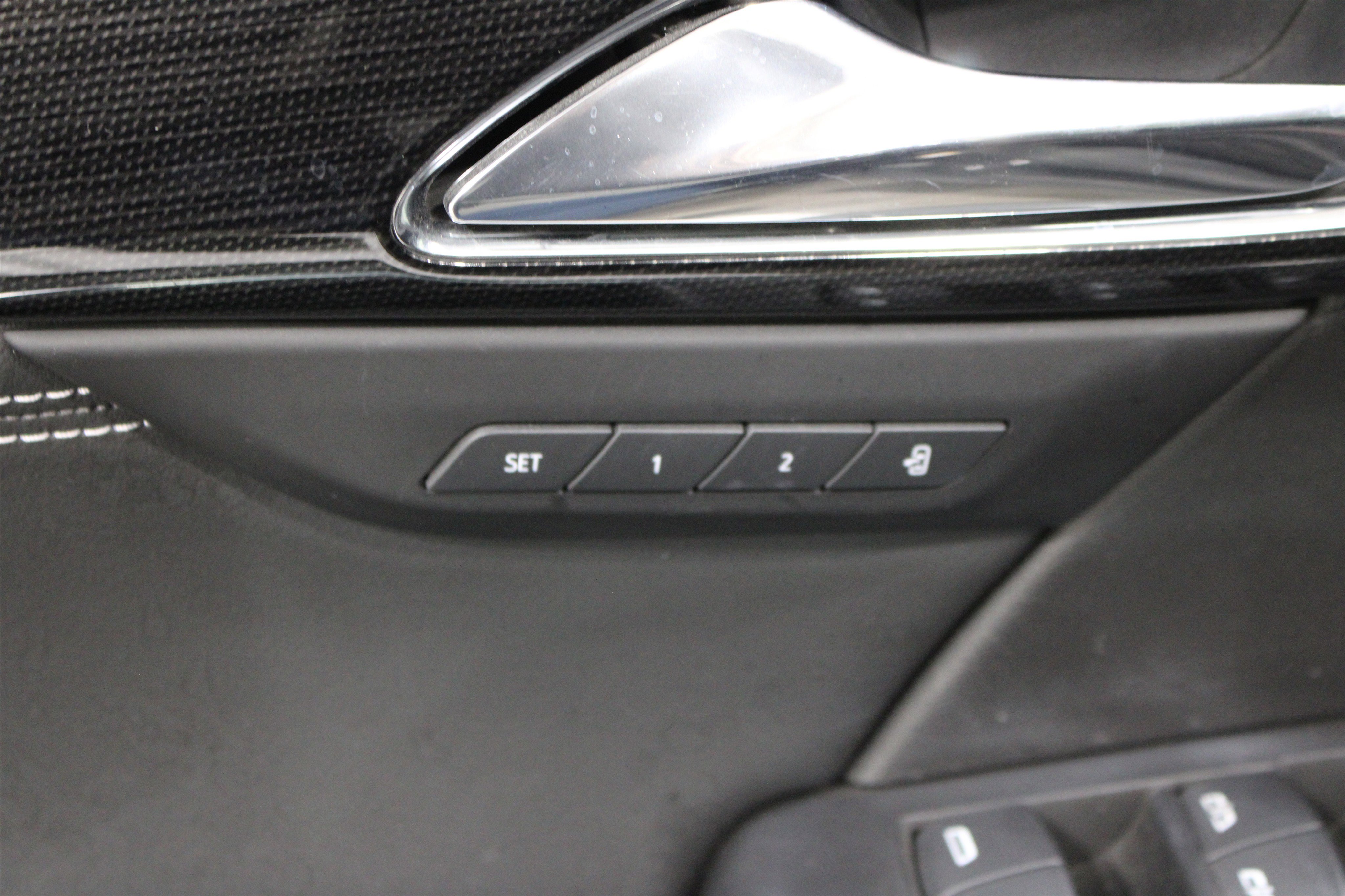 Used 2023 Buick Envision Essence w/ Sport Touring Package image 7