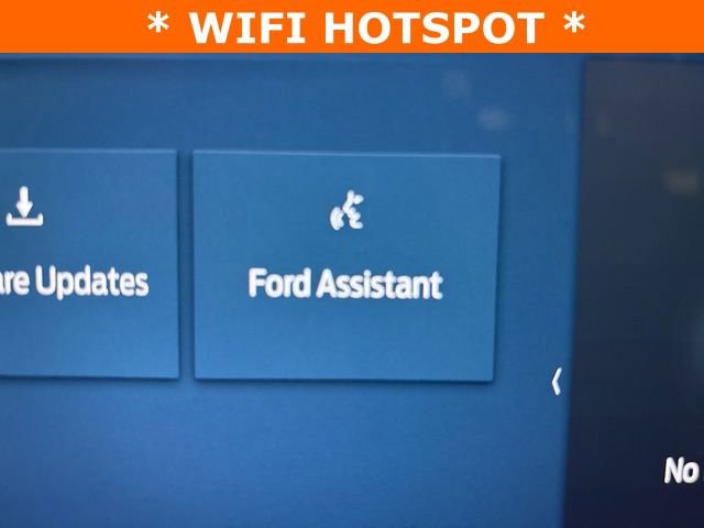 New 2025 Ford Maverick XLT w/ XLT Luxury Package image 13