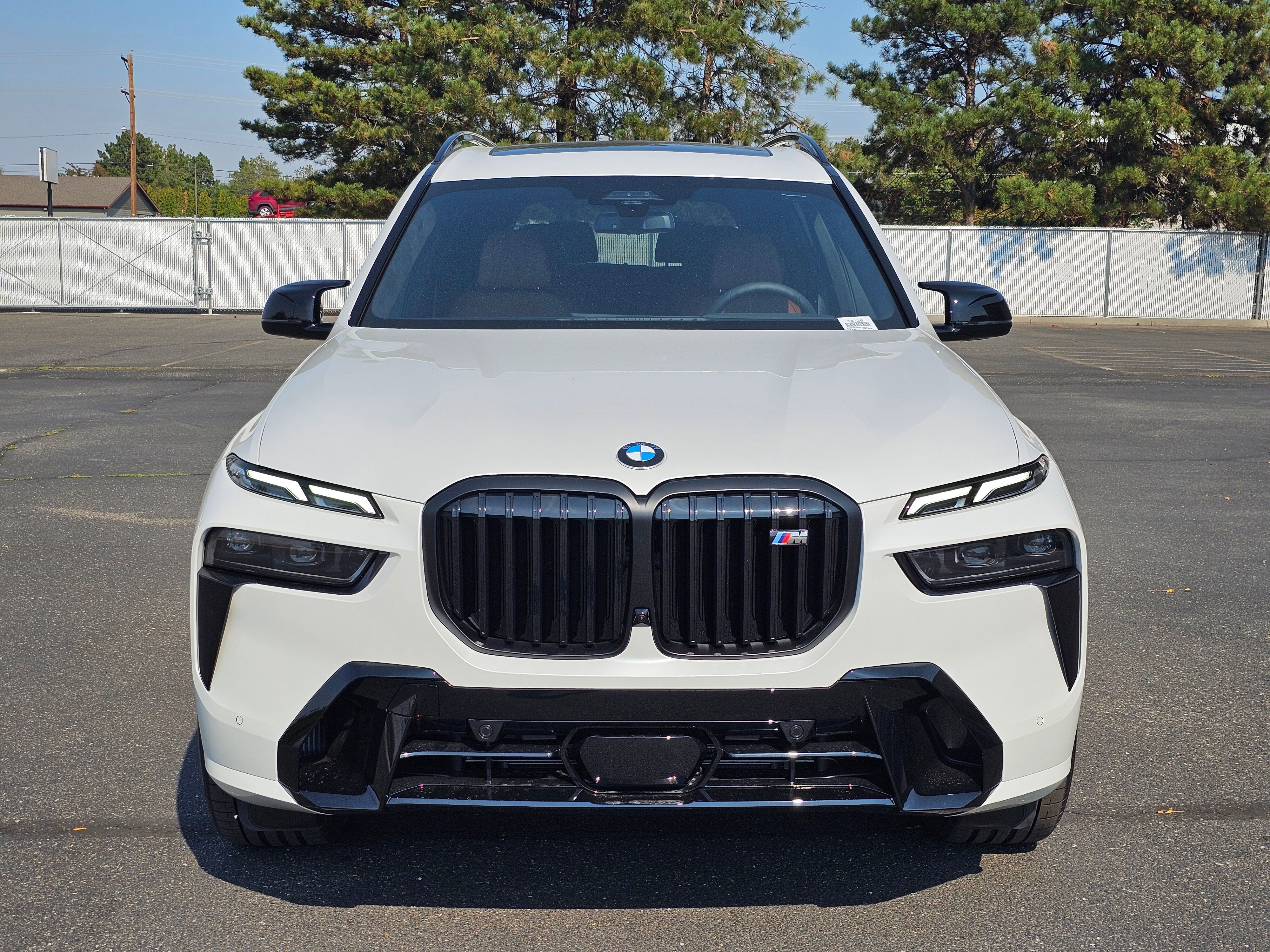 New 2026 BMW X7 M60i image 6
