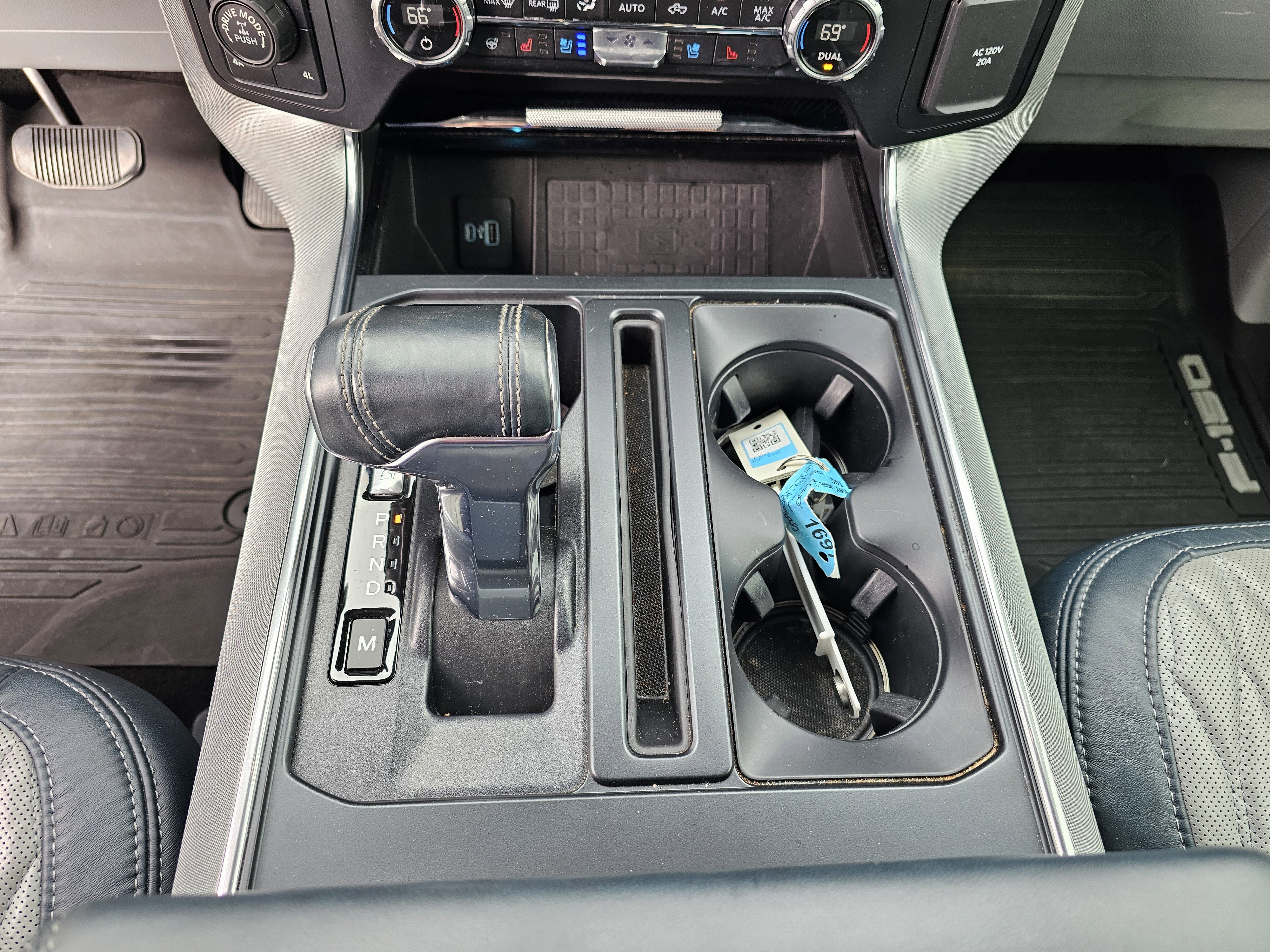 Used 2021 Ford F150 Limited image 27