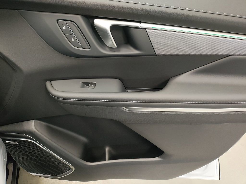 New 2026 Buick Enclave Sport Touring w/ Power Package image 9