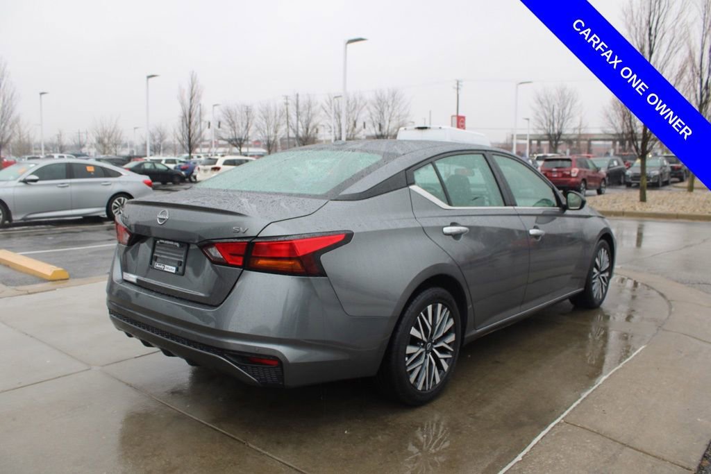 Used 2024 Nissan Altima 2.5 SV image 7