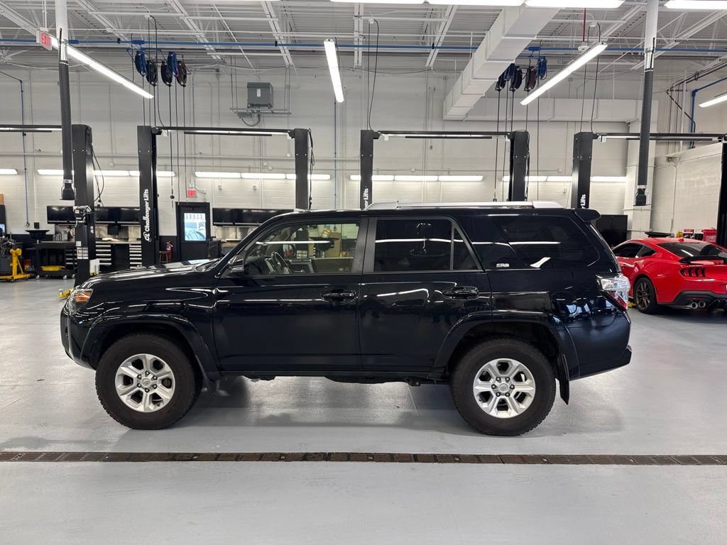 Used 2017 Toyota 4Runner SR5 Premium AWD/4WD image 8