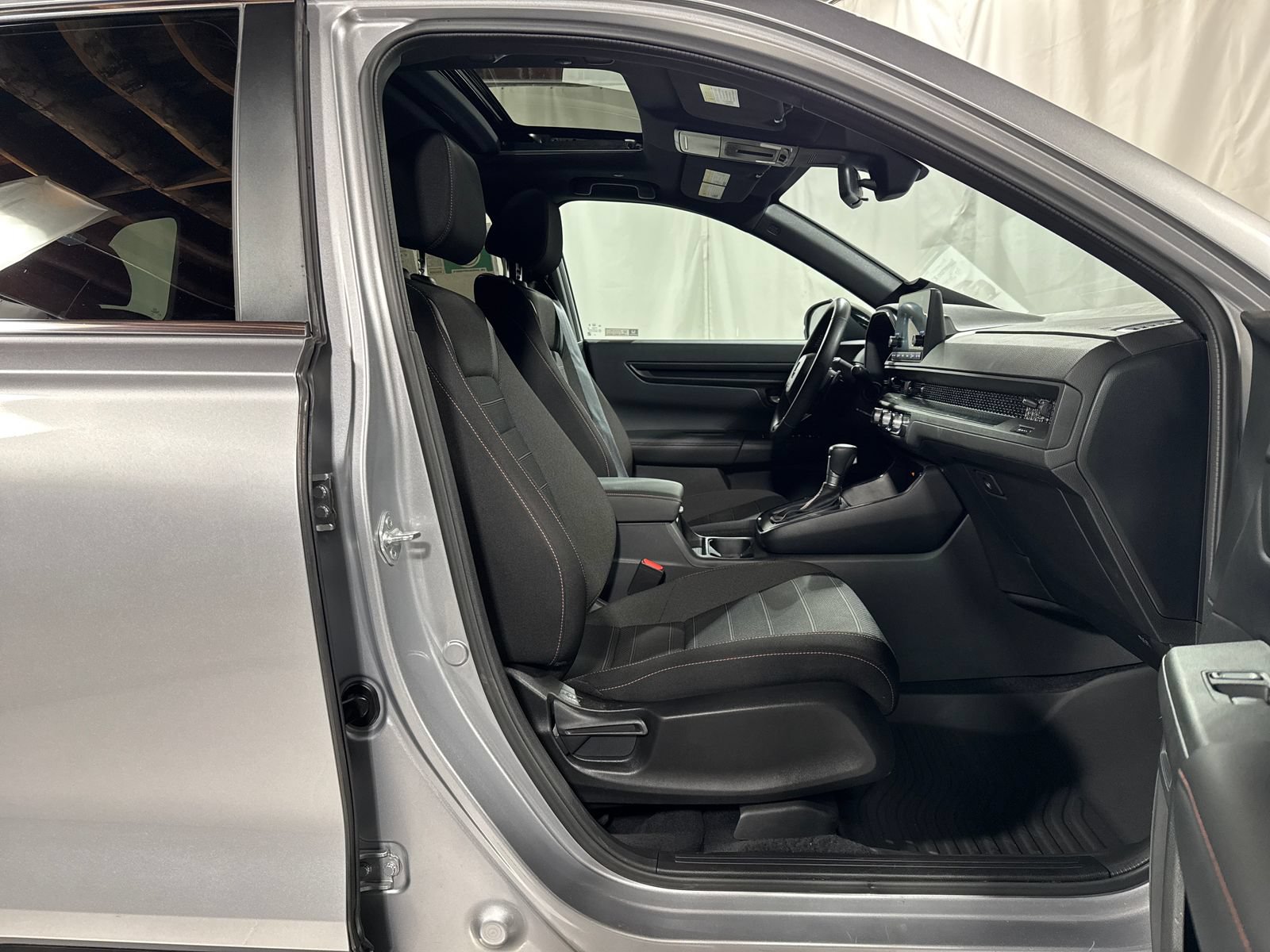 Used 2023 Honda CR-V Sport image 15