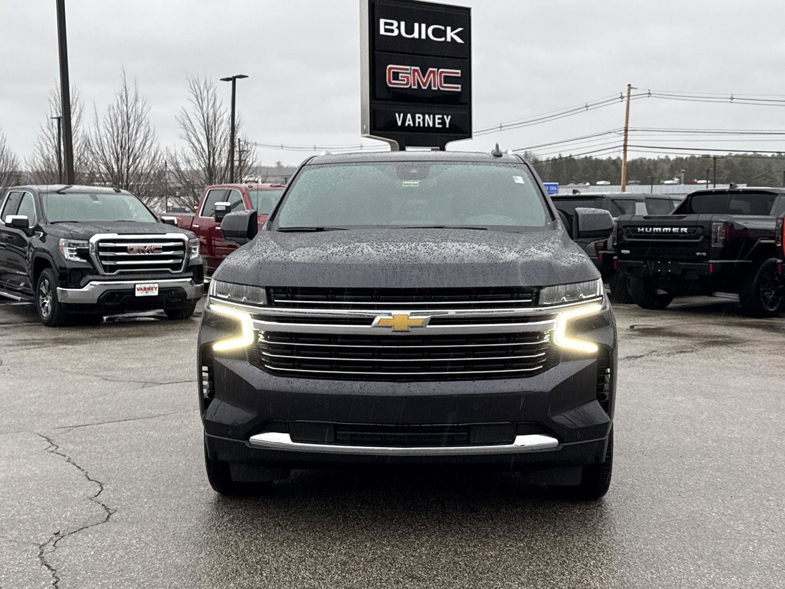 Used 2023 Chevrolet Suburban LT image 2