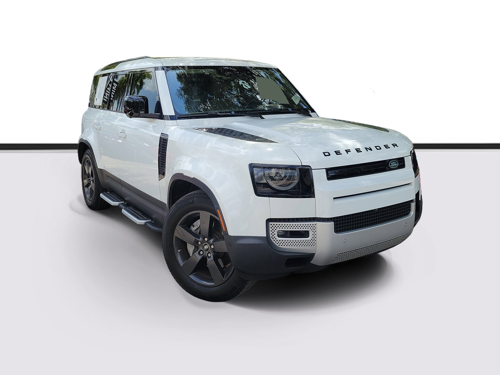 Used 2020 Land Rover Defender 110 SE AWD/4WD image 1