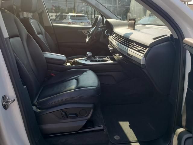 Used 2019 Audi Q7 2.0T Premium Plus w/ Premium Plus Package AWD/4WD image 18