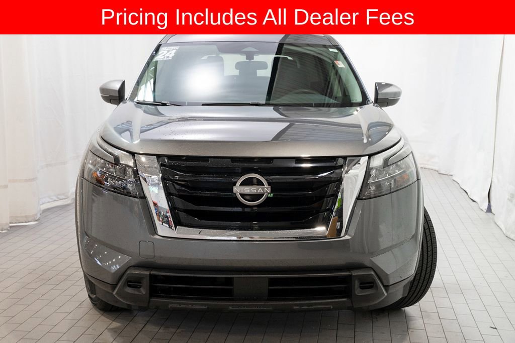 Certified 2024 Nissan Pathfinder SV w/ SV Premium Package FWD image 2