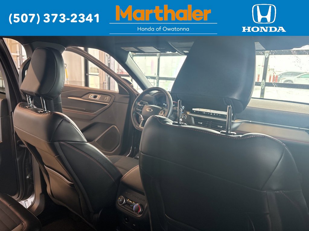 Used 2025 Ford Explorer ST-Line image 16