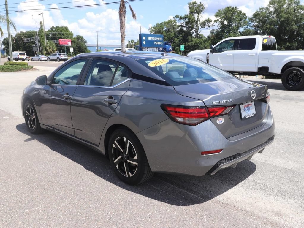Used 2024 Nissan Sentra SV FWD image 8